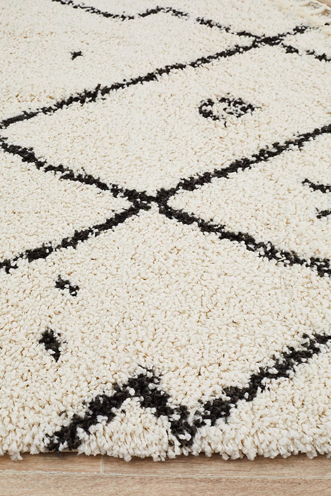 Rug Culture Rugs Saffron 44 White Rug