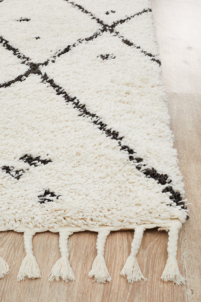 Rug Culture Rugs Saffron 44 White Rug