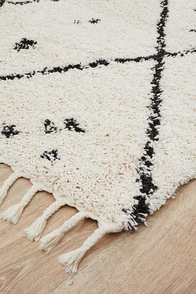 Rug Culture Rugs Saffron 44 White Rug