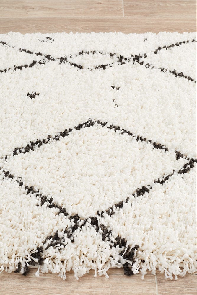 Rug Culture Rugs Saffron 44 White Runner Rug