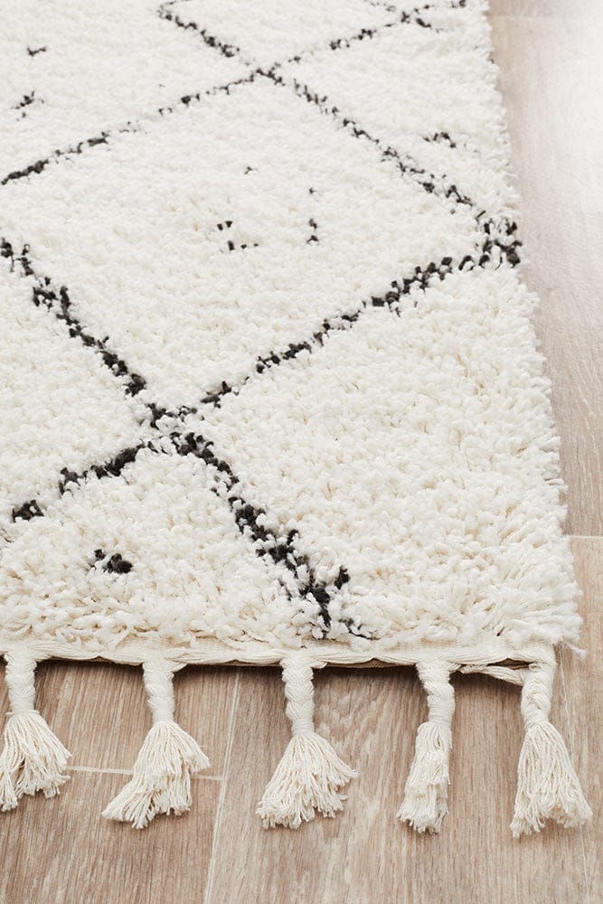 Rug Culture Rugs Saffron 44 White Runner Rug