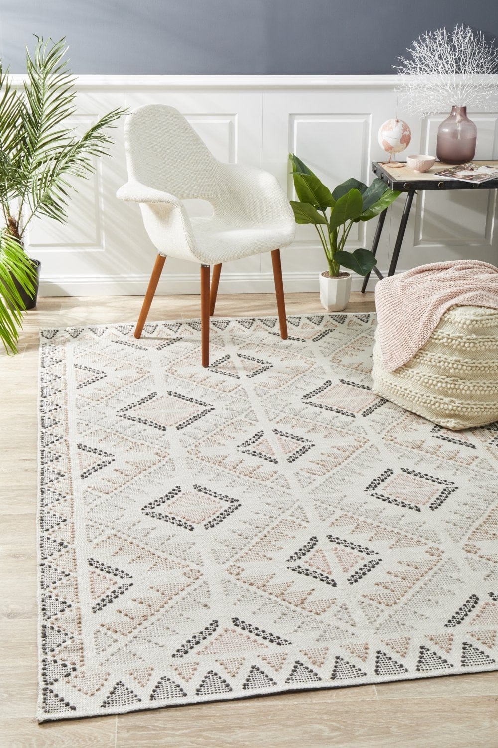 Rug Culture Rugs Vidya Rug white Peach