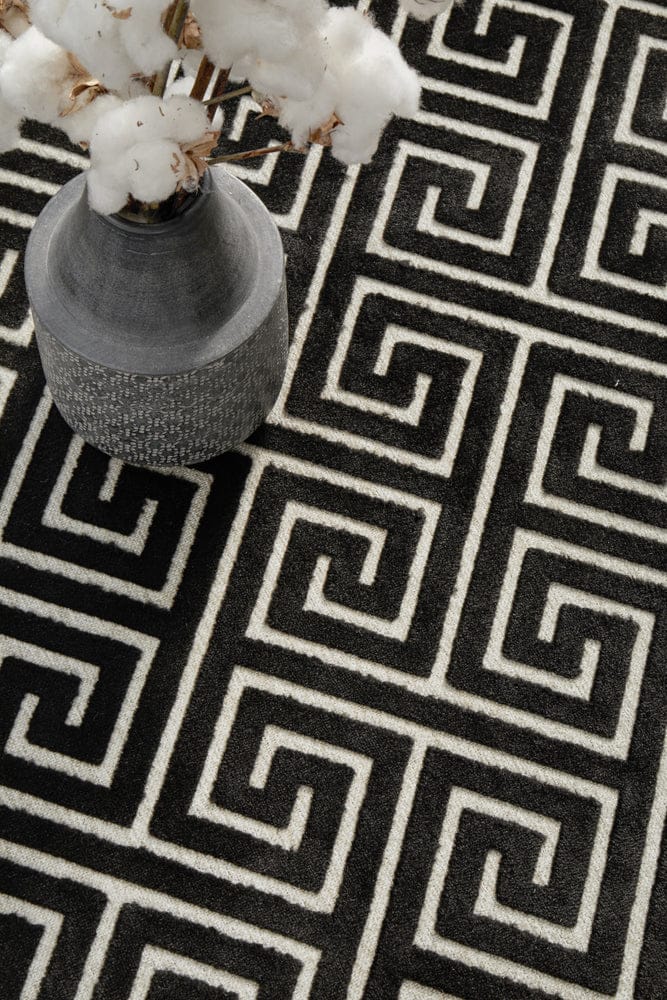 RUG CULTURE Rugs York Alice Black & Gold Rug