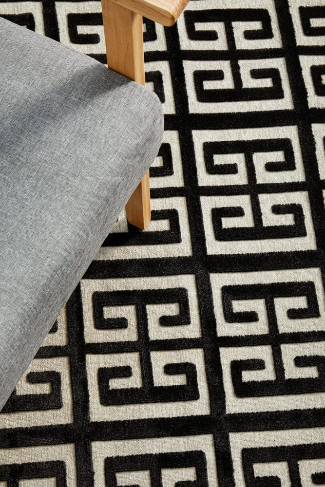 RUG CULTURE Rugs York Brenda Black & Gold Rug