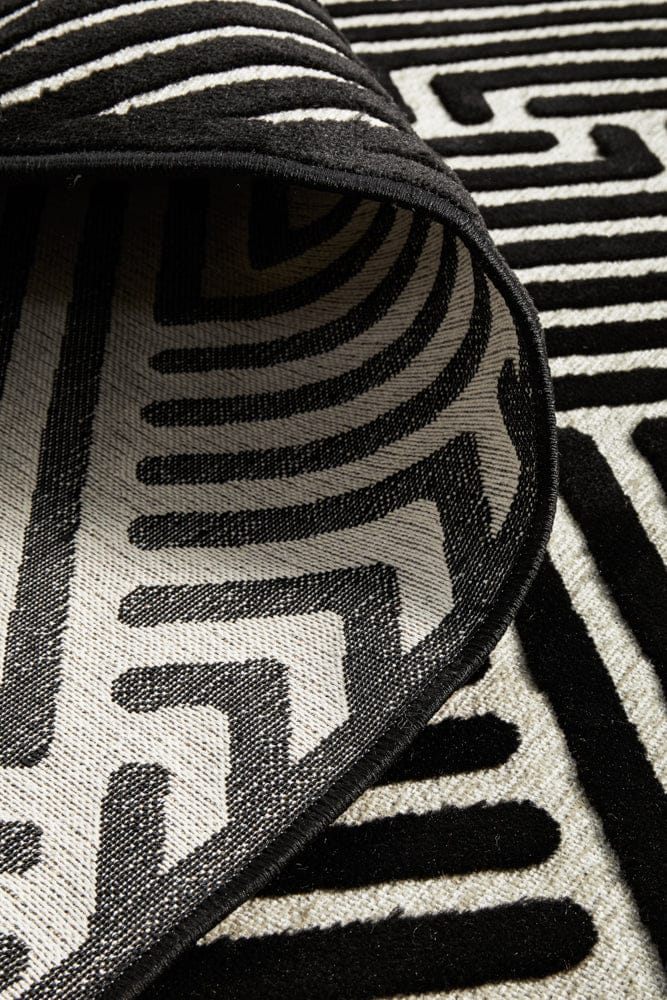 RUG CULTURE Rugs York Cindy Black & Gold Rug