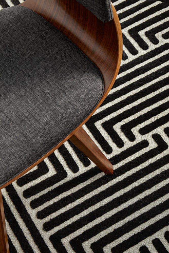 RUG CULTURE Rugs York Cindy Black & Gold Rug