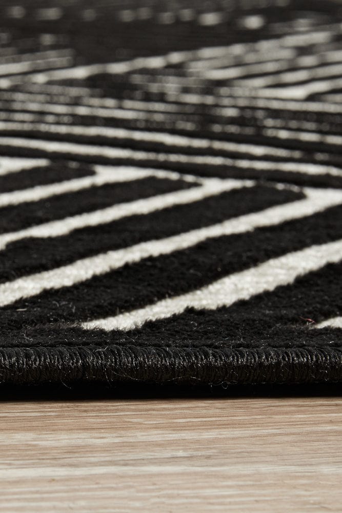RUG CULTURE Rugs York Cindy Black & Gold Rug