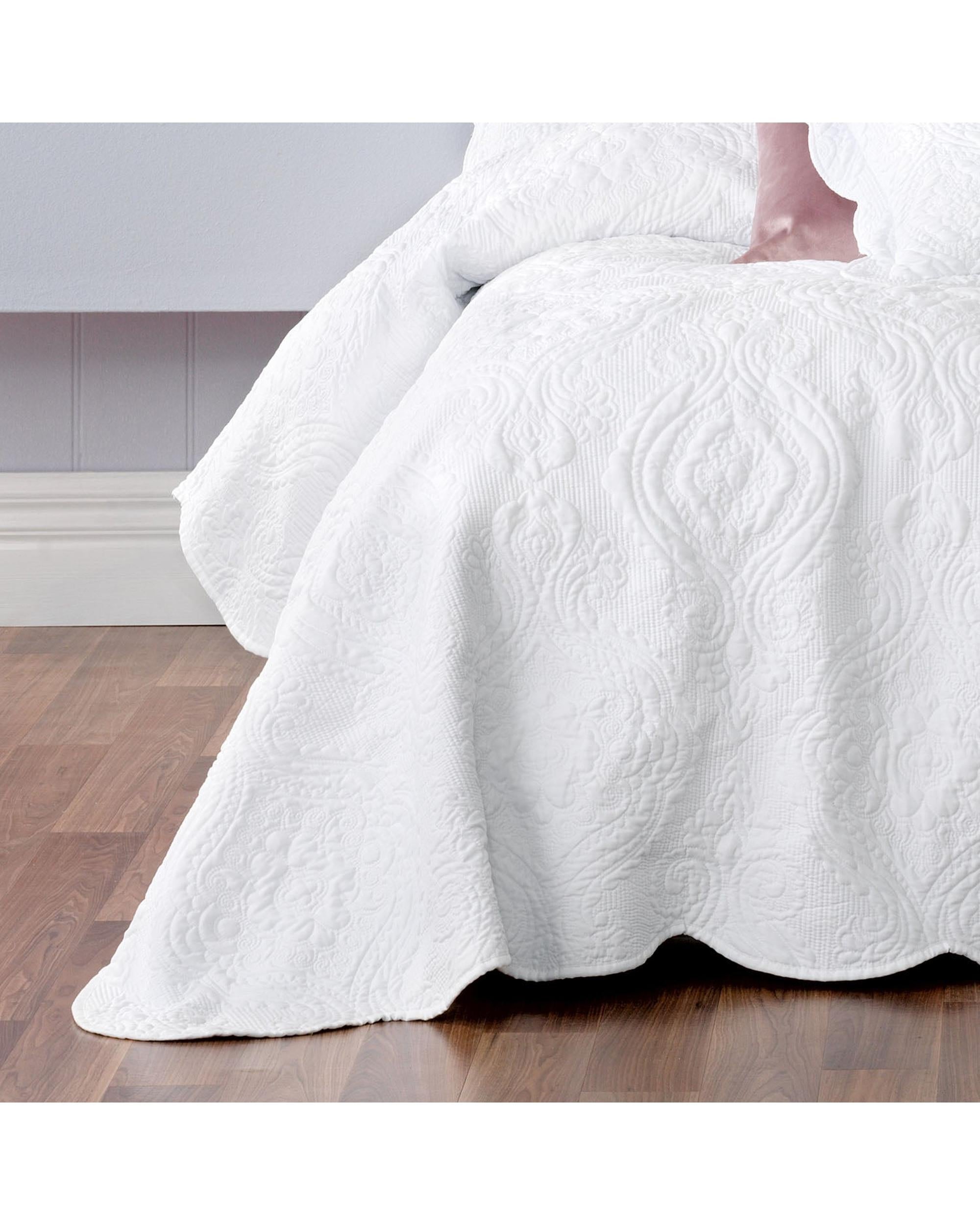 Bianca Bedding CORDELIA BEDSPREAD SET WHITE Bianca Bedding