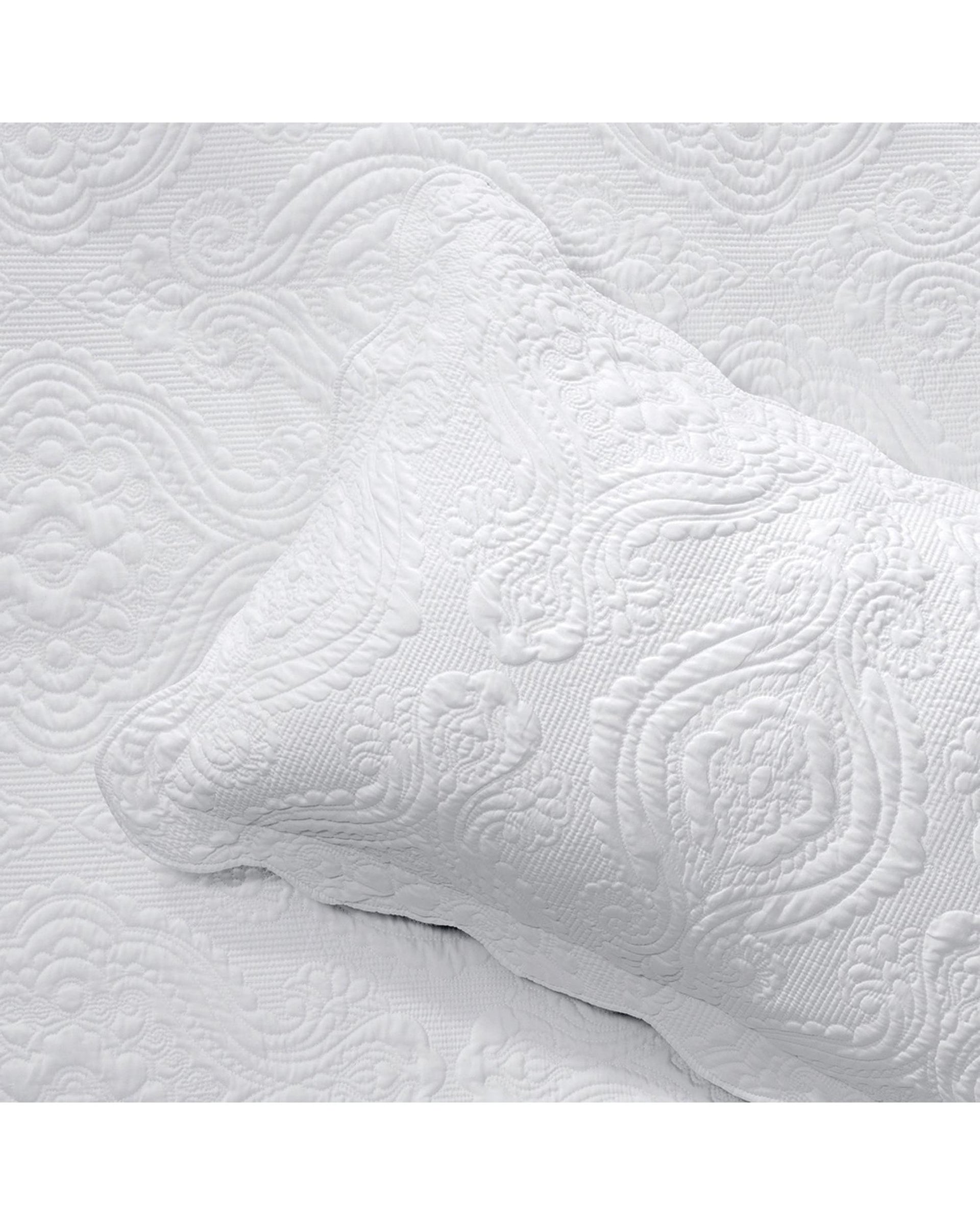 Bianca Bedding CORDELIA BEDSPREAD SET WHITE Bianca Bedding