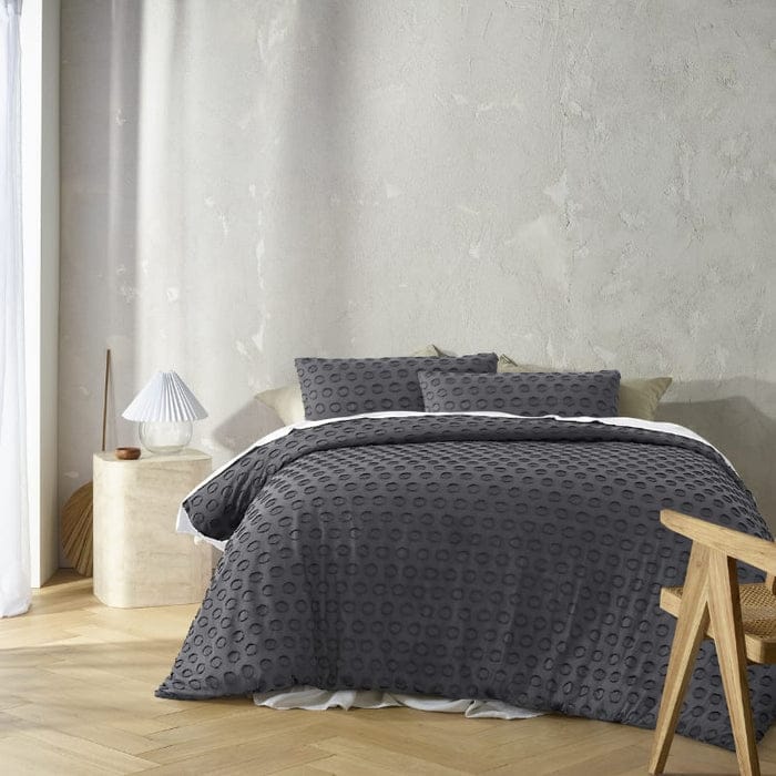The Big Sleep Quilt Cover The Big Sleep Charcoal Circles Soft Touch Tufted Quilt Cover Sets