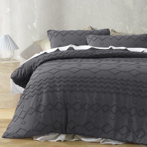 The Big Sleep Quilt Cover The Big Sleep Charcoal Zig Zags Soft Touch Tufted Quilt Cover Sets